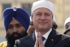 Le Canada a octroyé plus de 130. 000 visas et plus de 13. 000 permis d'études à des citoyens indiens en 2012